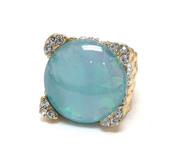 Natural colored puff stone stretch ring