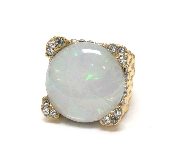 Natural colored puff stone stretch ring