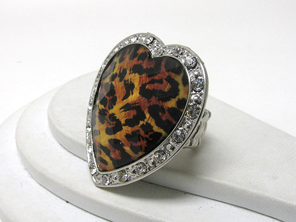 Animal print and crystal edge deco large heart stretch ring