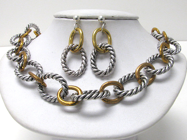 Twisted metal chain link necklace earring set