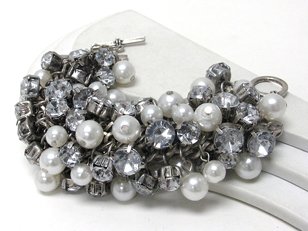 Multi crystal and pearl deco toggle bracelet