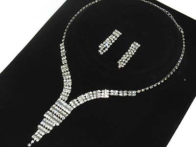 Rhinestone y drop necklace and earring set