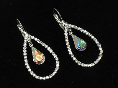 Rhinestone tear drop earring