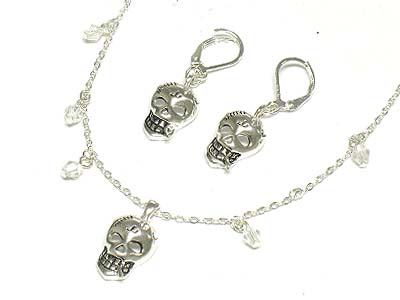 Metal skull pendant and acryl beads cahrm necklace and earring set