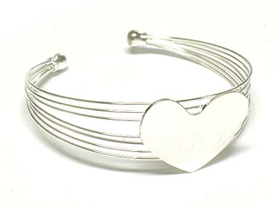 Metal heart disk deco bangle