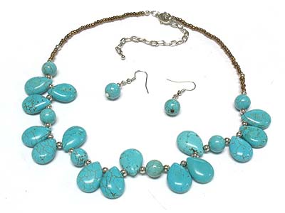 Turquoise teardrop shape stone link seed bead necklace and earring set  