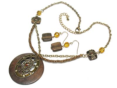 Crystal stud metal filigree and round wooden pendant necklace and earring set