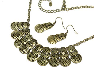 Multi tri golf ball pattern round disk drop necklace and earring set