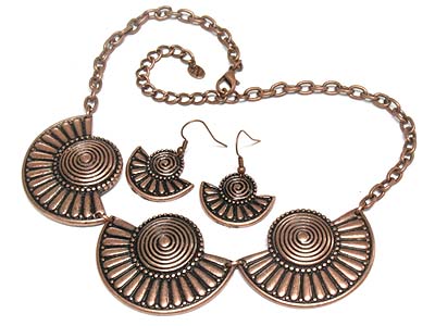 Antique style tri metal deco necklace and earring set