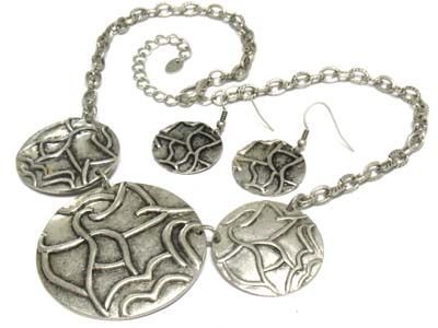 Metal filigree tri round disk link necklace and earring set