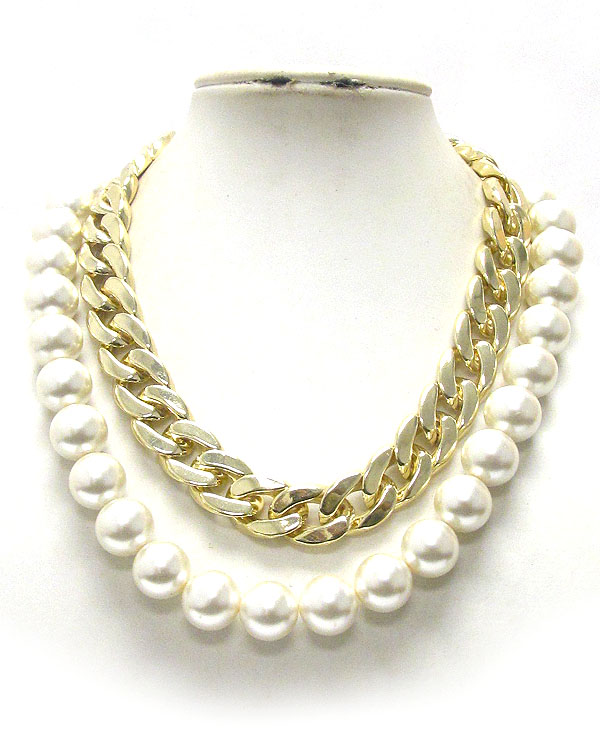 Chunky pearl ball and thick metal chain combo necklace