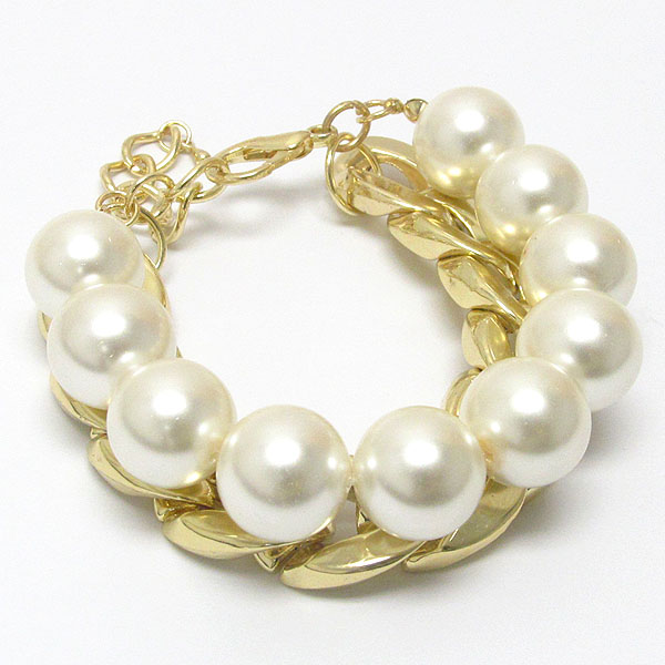 Chunky pearl ball and thick metal chain combo bracelet