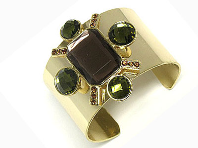 Epoxy stone and crystal deco metal bangle