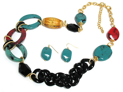 Natural looking formica beads and link neckalce and earring set - turquoise and coral tone