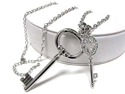 Made in korea whitegold plating large two keys pendant long necklace