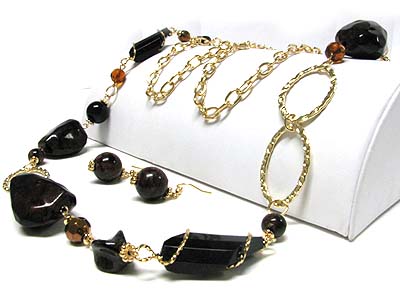 Large chunky beads and metal chin link long necklace earring set