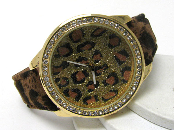 Crystal frame round face animal pattern band watch