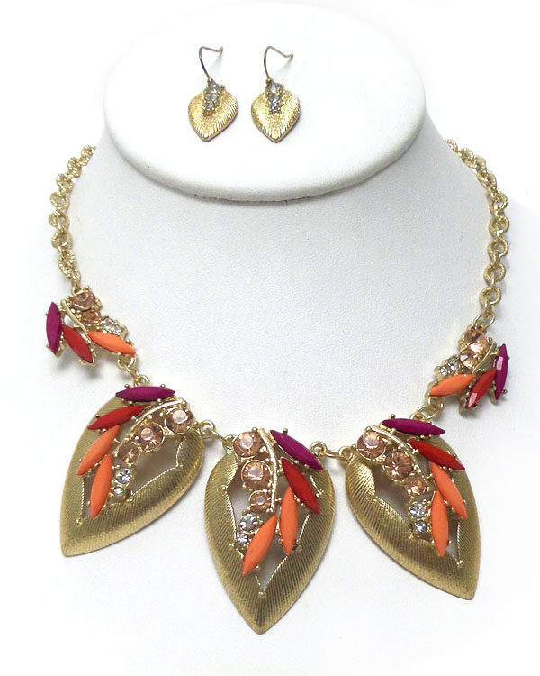 Metal leaf design with crystals necklace set 