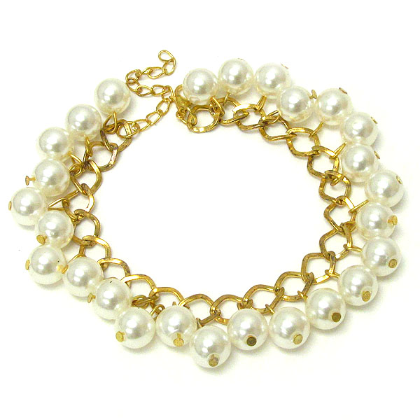 Multi pearl dangle chain bracelet