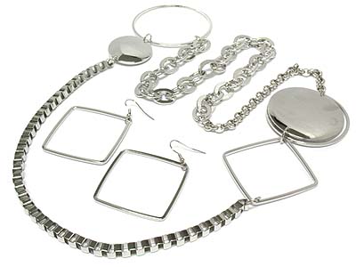 Metal barguette chain and round disk link necklace and earring set