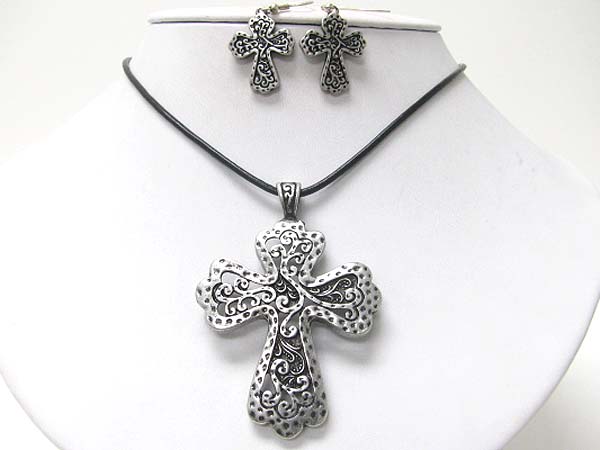 Burnish textured metal cross pendant necklace earring set