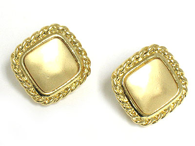 Square convexed metal stud earring