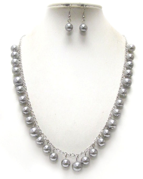 Metal chain and pearl dangle necklace earring set