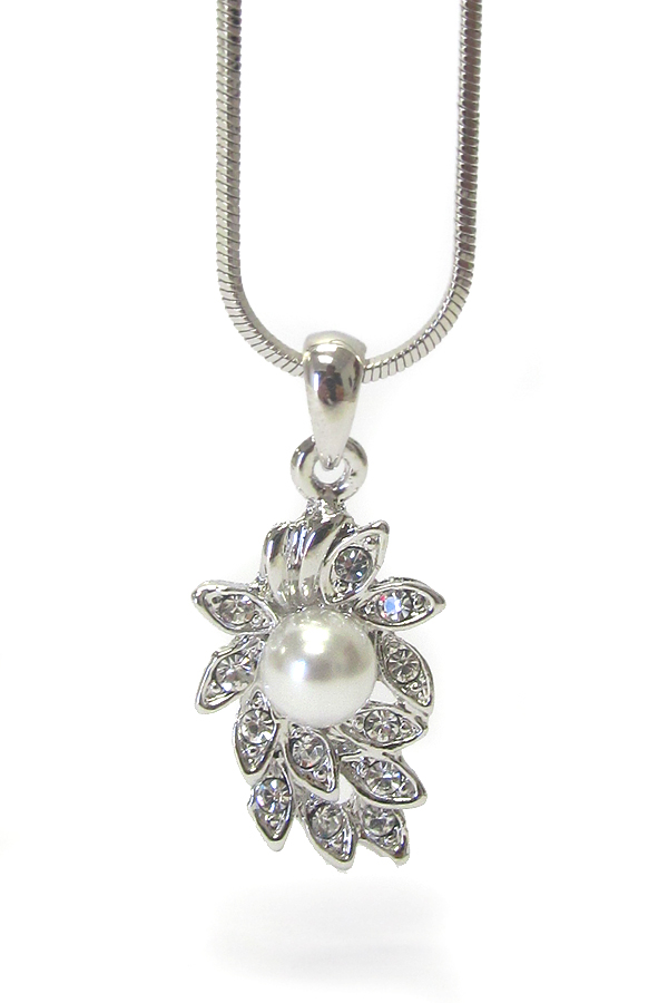 MADE IN KOREA WHITEGOLD PLATING CRYSTAL AND PEARL LEAF PENDANT NECKLACE