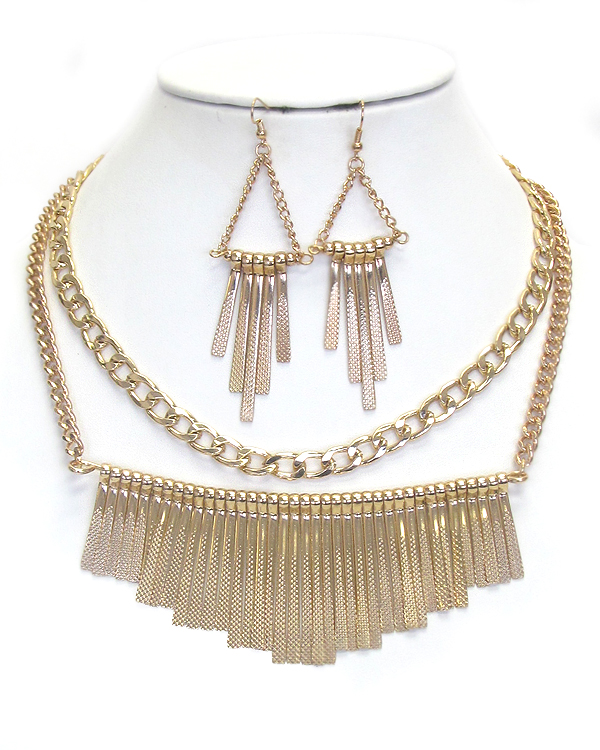 Two layer chain and tassel drop necklace set