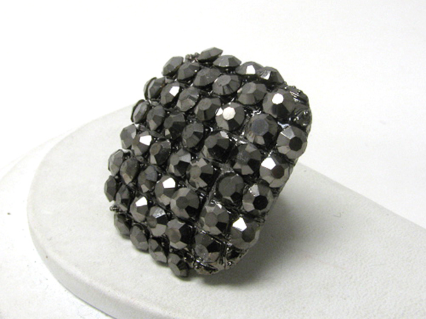 Multi crystal stud large square stretch ring