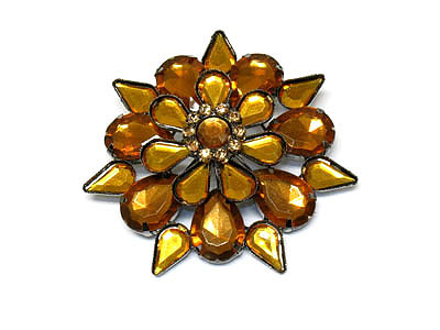 Acryl flower brooch