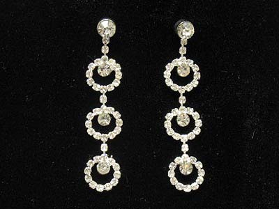 Boutique style rhinestone three round ring linked drop earring 