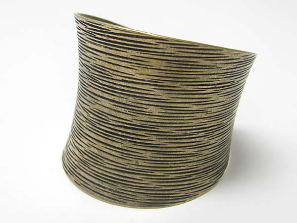 Burnish metal textured cuff bangle