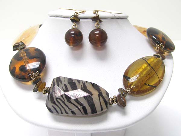 Mixed anmal pattern glass stone link neckalce earring set