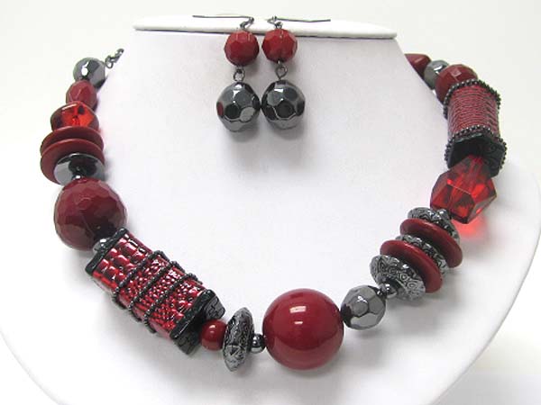 Mixed metal and acryl beads necklace earring set