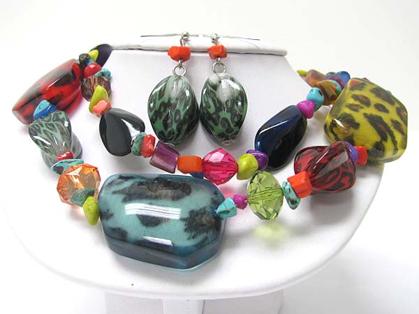 Animal print mixed glass stone link neckale earring set