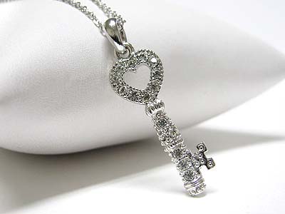 Made in korea whitegold plating crystal key pendant necklace