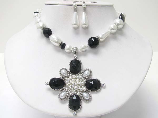 Crystal and facet acryl stone and pearl beads flower pendant necklace earring set