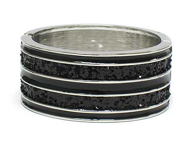 Sparkling sequence and enamel on alternate lines bangle bracelet