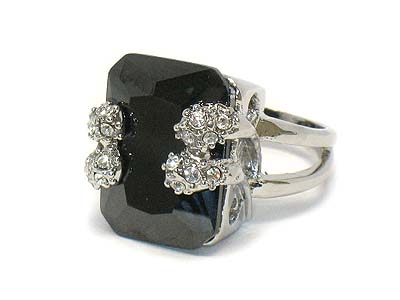 Large cubic zirconia and crystal party ring