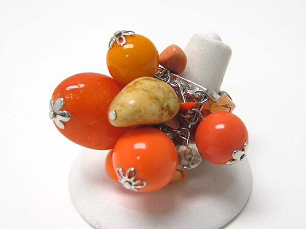 Natural stone acryl ball cluster stretch ring