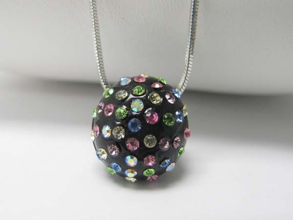 Made in korea whitegold plating crystal stud enameled metal round pendant necklace