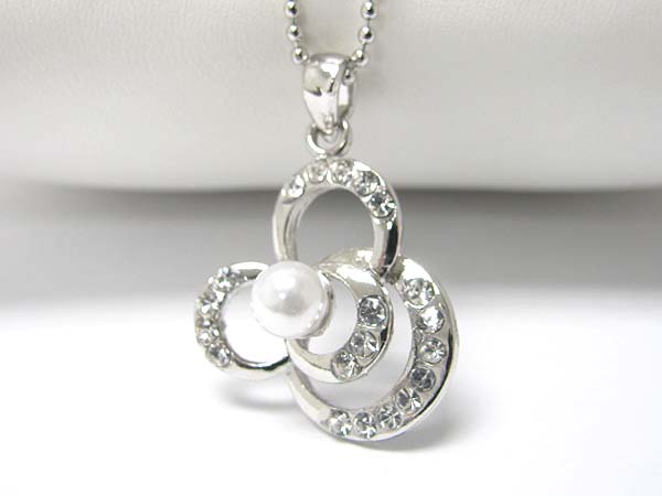 Made in korea whitegold plating crystal and pearl flower design pendant necklace