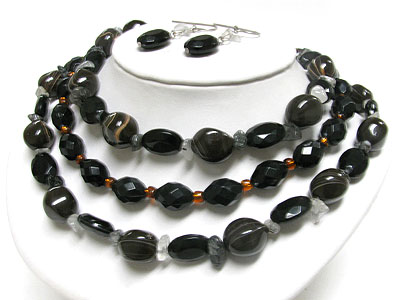 Triple layer animal pattern marblic and glass beads necklace earring set