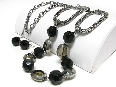 Facet metal wrapped glass beads and chain link long necklace earring set