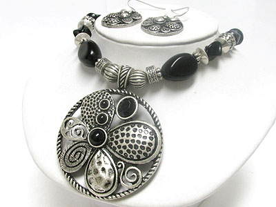 Burnish flower  round metal pendant necklace earring set