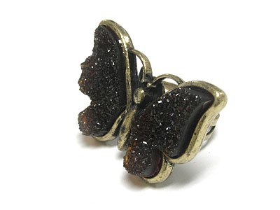 Natural looking rough surface butterly adjustable ring