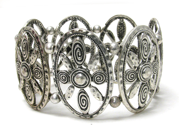 Chicos style hammered oval metal filigree link stretch bracelet