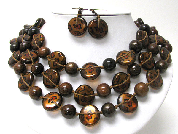 Eco friendly tropical multi row wooden ball and animal print shell disk link necklace earring set