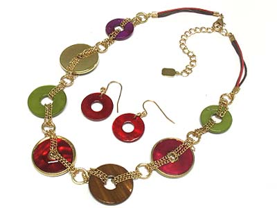 Metal and shell round disk link  multi strand necklace and earring set